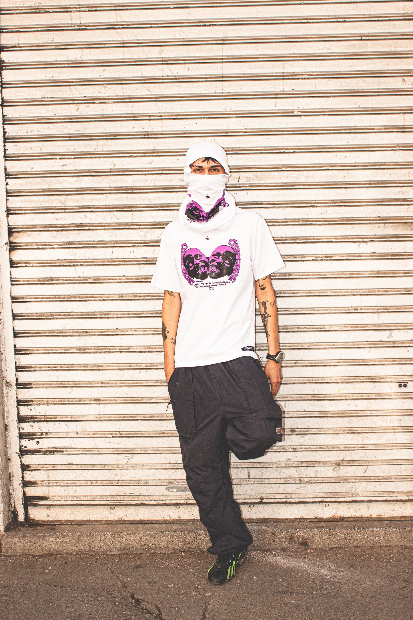 ZEROZUERTE CLASSICS: "STRONG CHILDREN" TEE