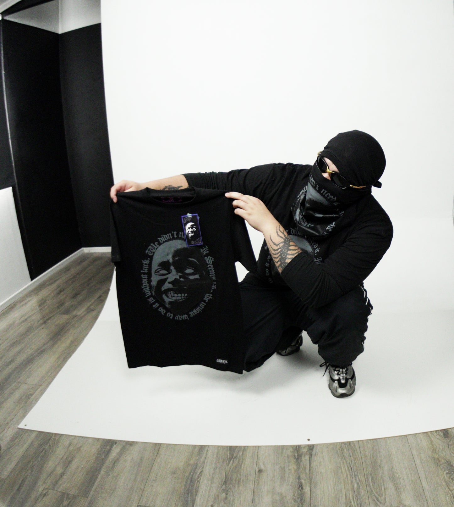 ZEROZUERTE CLASSICS: "UNIQUE WAY" TEE